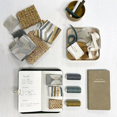Des teintes minérales : sable, ocre, argile et blanc